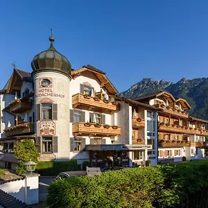 Staudacherhof History & Lifestyle Hotell